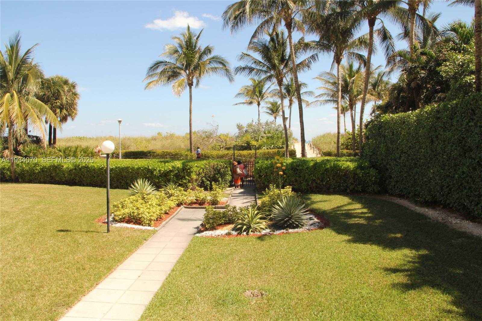 Small Image of 1623 COLLINS AVE #218, Miami Beach Number 24