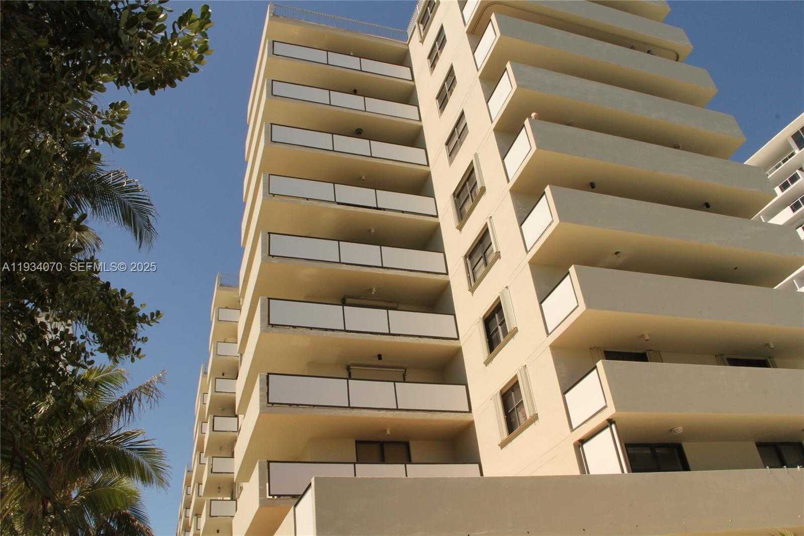 Small Image of 1623 COLLINS AVE #218, Miami Beach Number 25