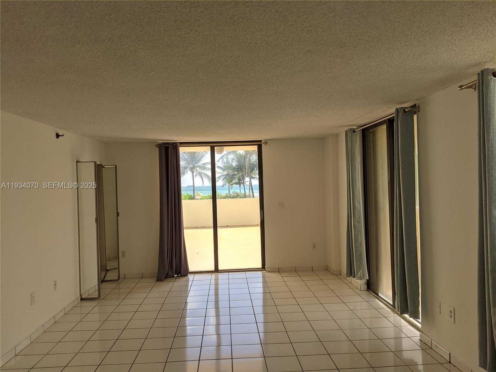 Small Image of 1623 COLLINS AVE #218, Miami Beach Number 6