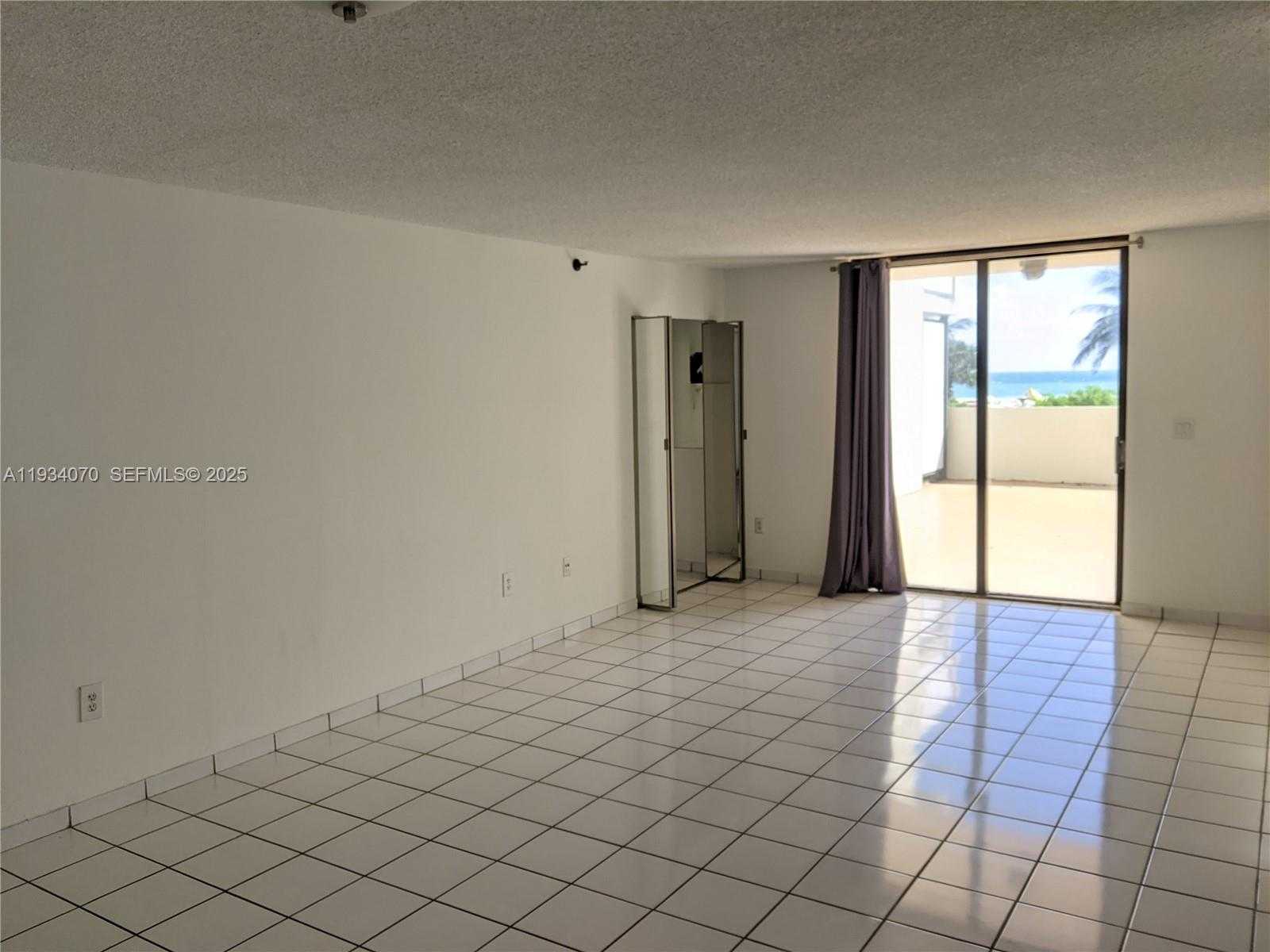 Small Image of 1623 COLLINS AVE #218, Miami Beach Number 7