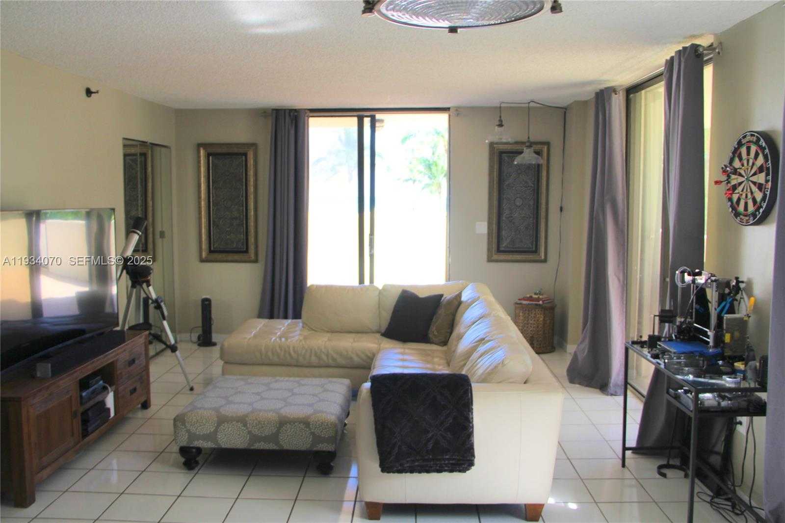 Small Image of 1623 COLLINS AVE #218, Miami Beach Number 8