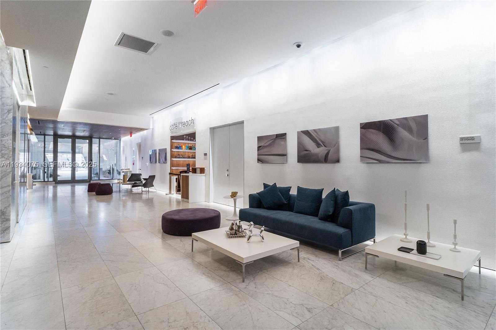 Small Image of 68 SOUTH EAST 6TH ST #2006, Miami Number 40