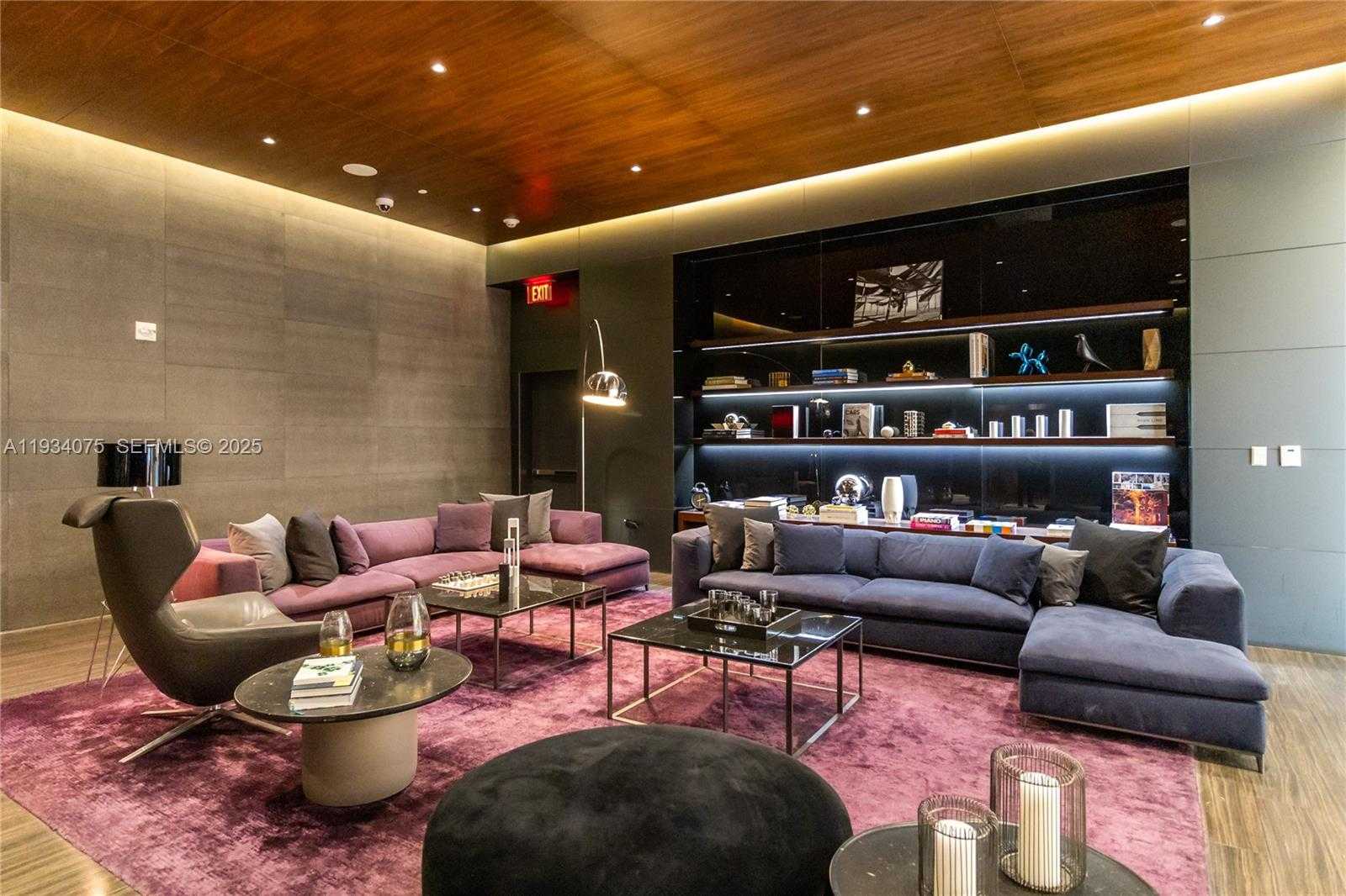 Small Image of 68 SOUTH EAST 6TH ST #2006, Miami Number 42