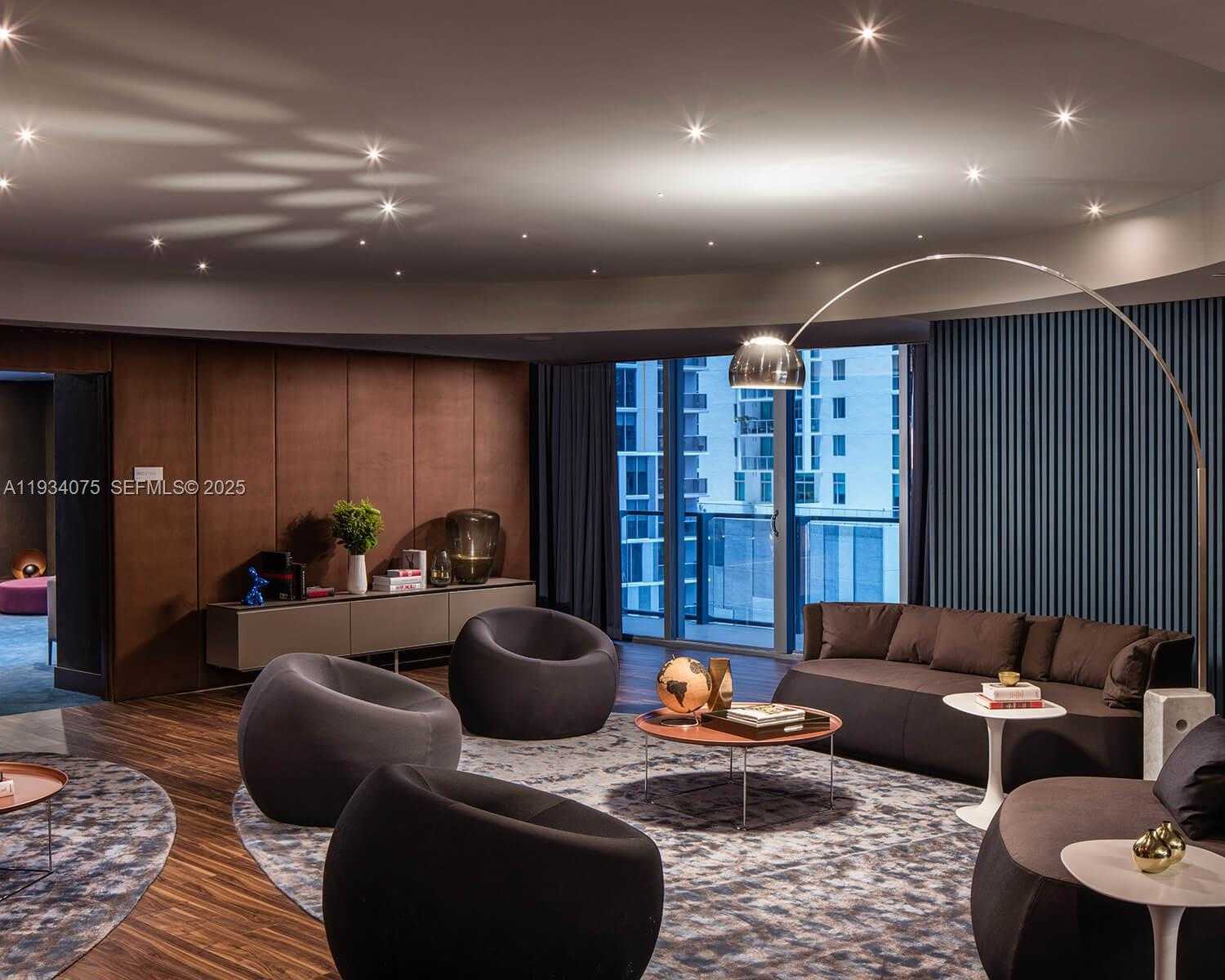 Small Image of 68 SOUTH EAST 6TH ST #2006, Miami Number 45