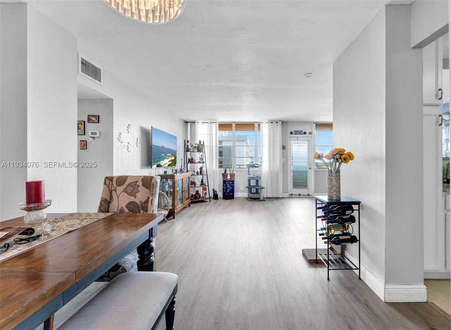 Small Image of 2025 NORTH EAST 164TH ST #808, North Miami Beach Number 2