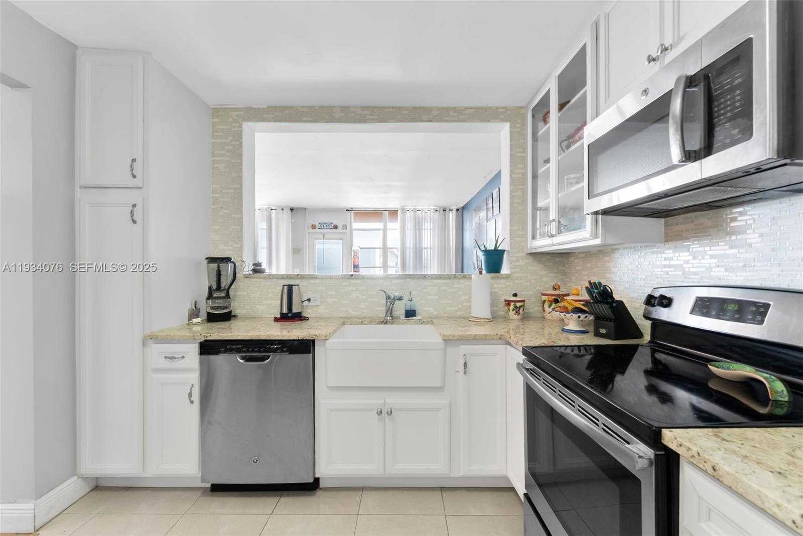 Small Image of 2025 NORTH EAST 164TH ST #808, North Miami Beach Number 6
