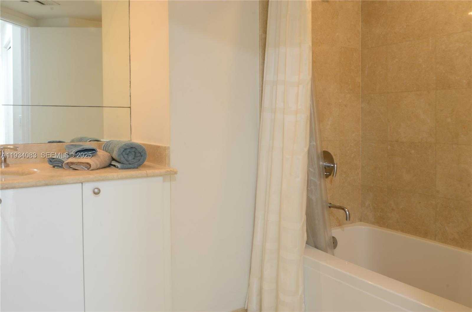 Small Image of 901 BRICKELL KEY BLVD #705, Miami Number 23