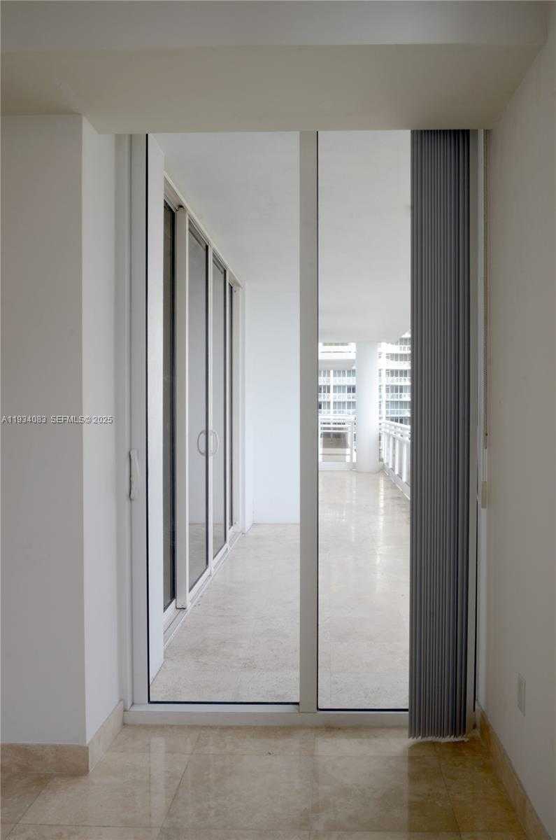 Small Image of 901 BRICKELL KEY BLVD #705, Miami Number 9