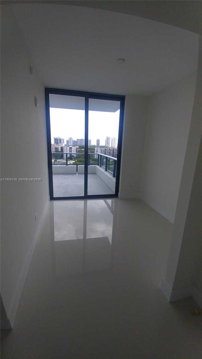 Small Image of 2960 NORTH EAST 207 ST #810, Aventura Number 7