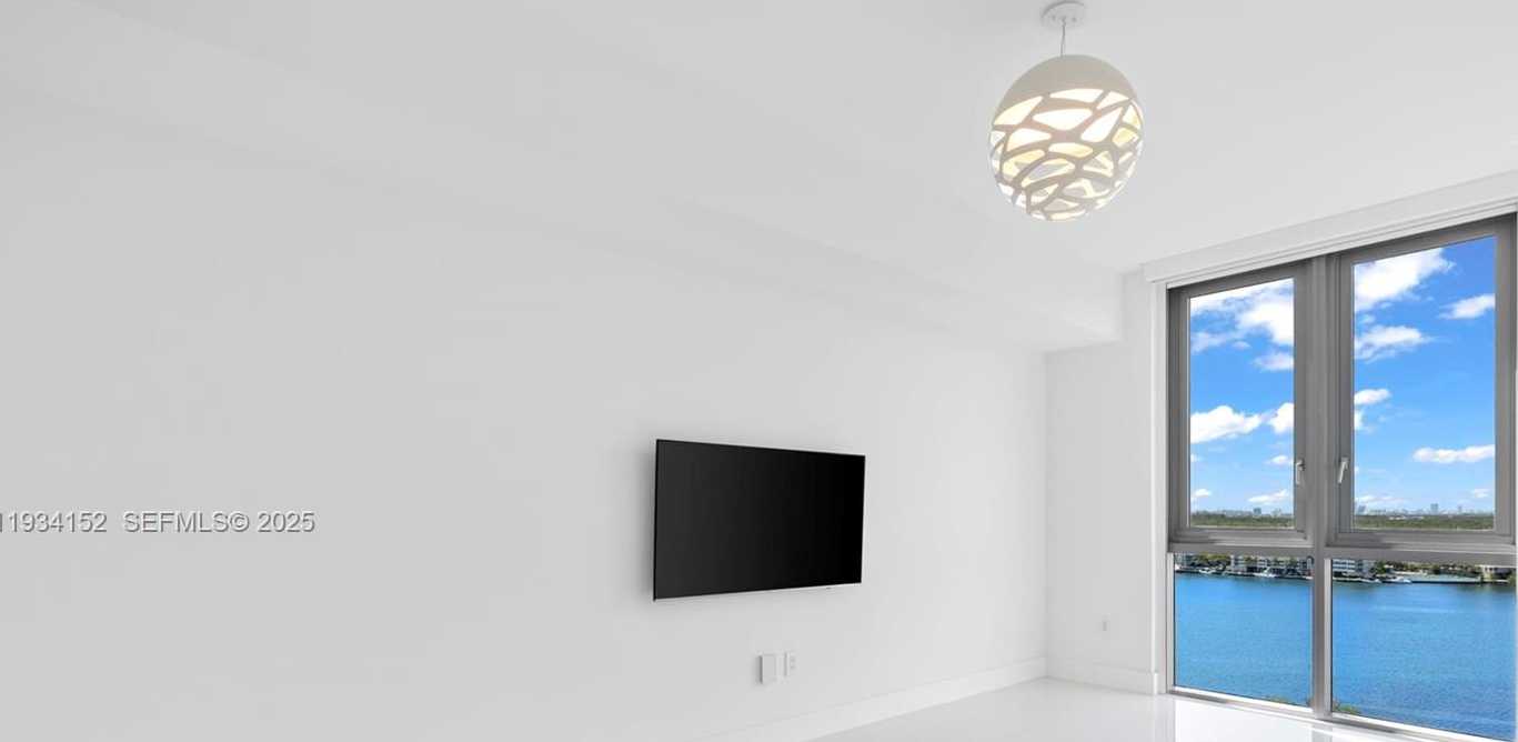 Small Image of 17111 BISCAYNE BLVD #1110, North Miami Beach Number 41