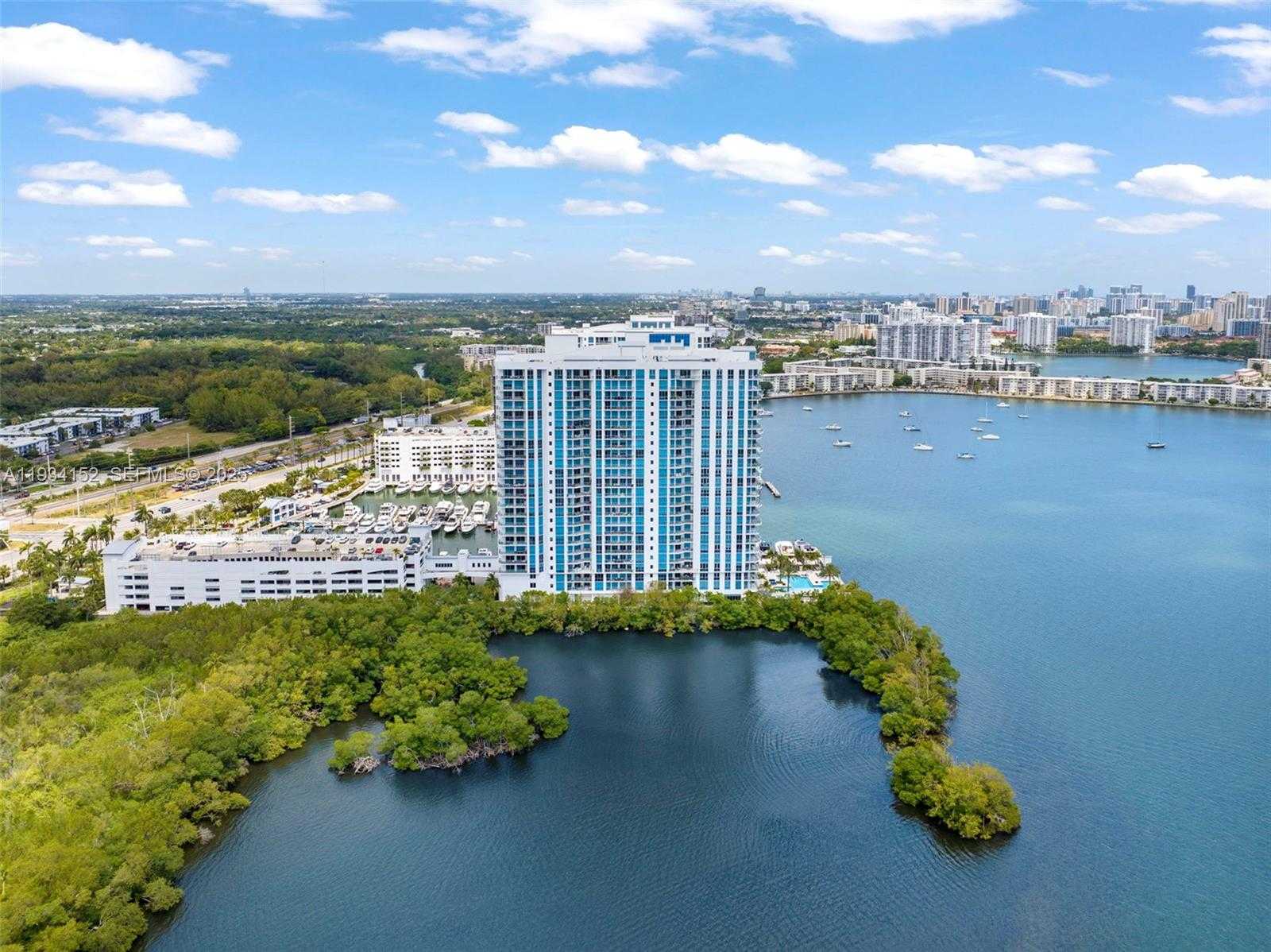 Small Image of 17111 BISCAYNE BLVD #1110, North Miami Beach Number 46