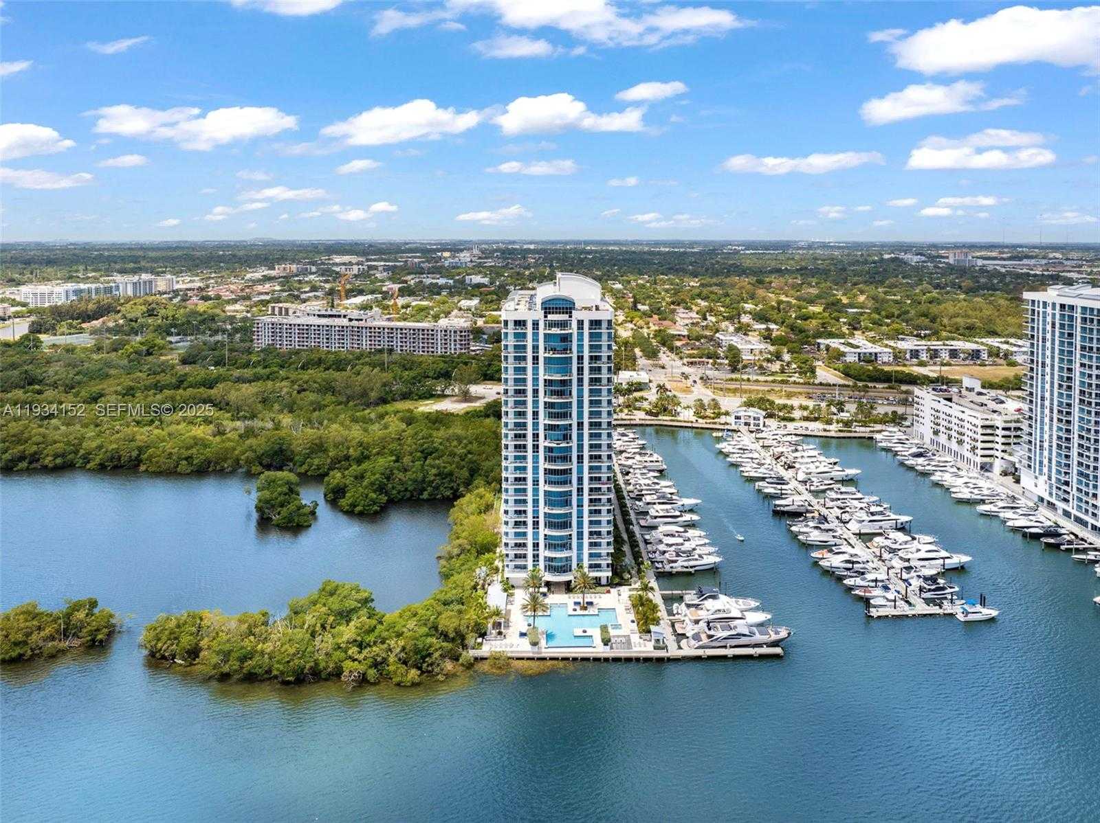 Small Image of 17111 BISCAYNE BLVD #1110, North Miami Beach Number 54