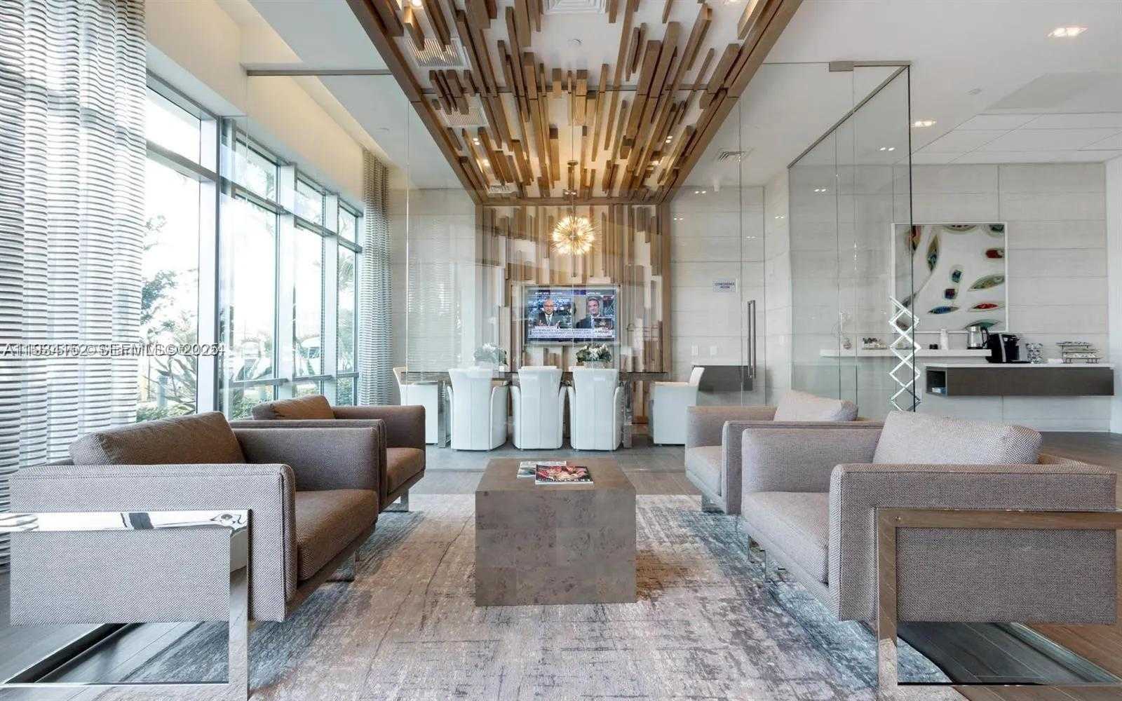 Small Image of 17111 BISCAYNE BLVD #1110, North Miami Beach Number 57