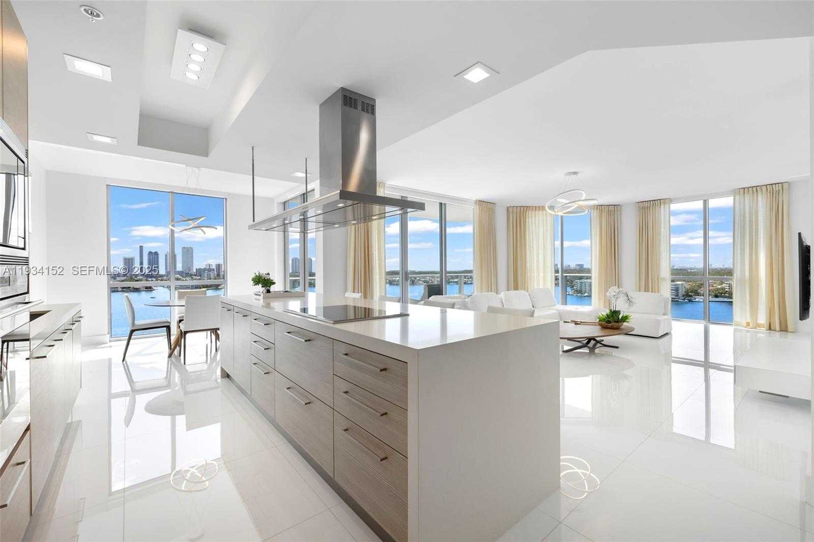 Small Image of 17111 BISCAYNE BLVD #1110, North Miami Beach Number 8