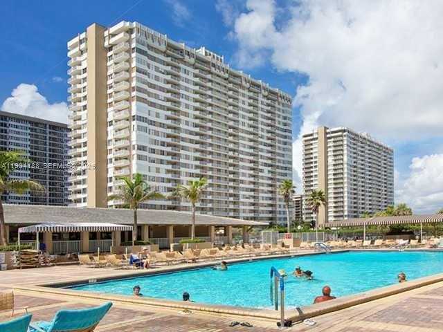 Small Image of 1985 SOUTH OCEAN DR #3C, Hallandale Beach Number 25