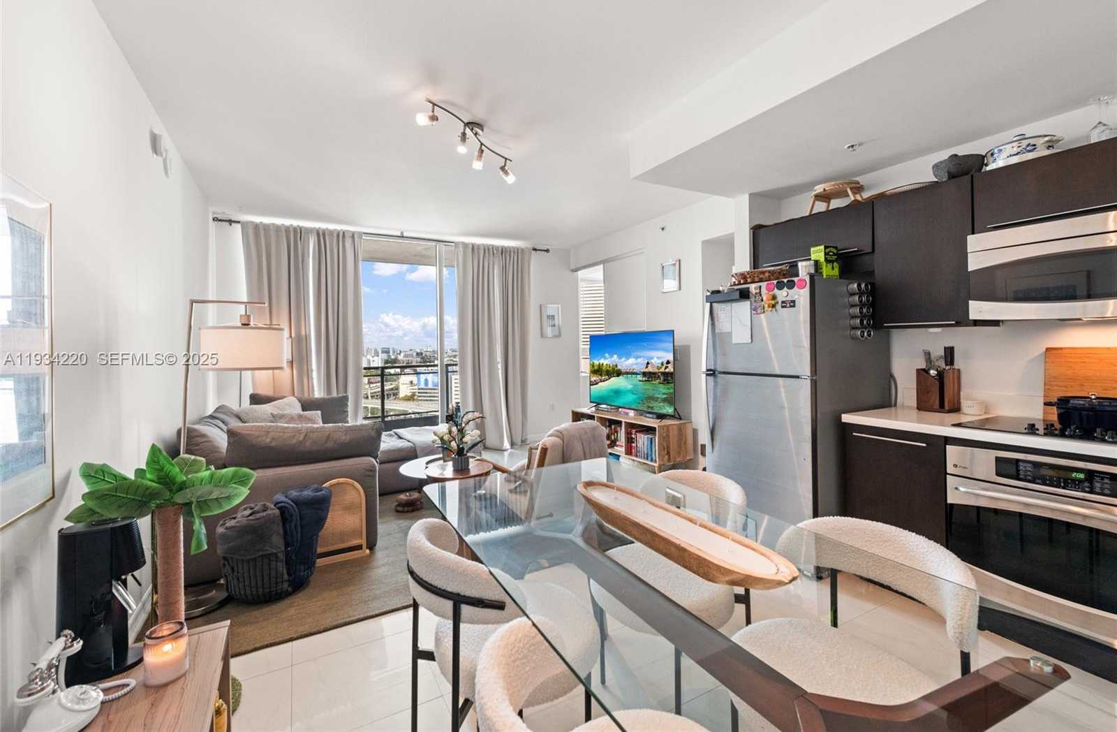 Small Image of 90 SOUTH WEST 3RD ST #2109, Miami Number 10