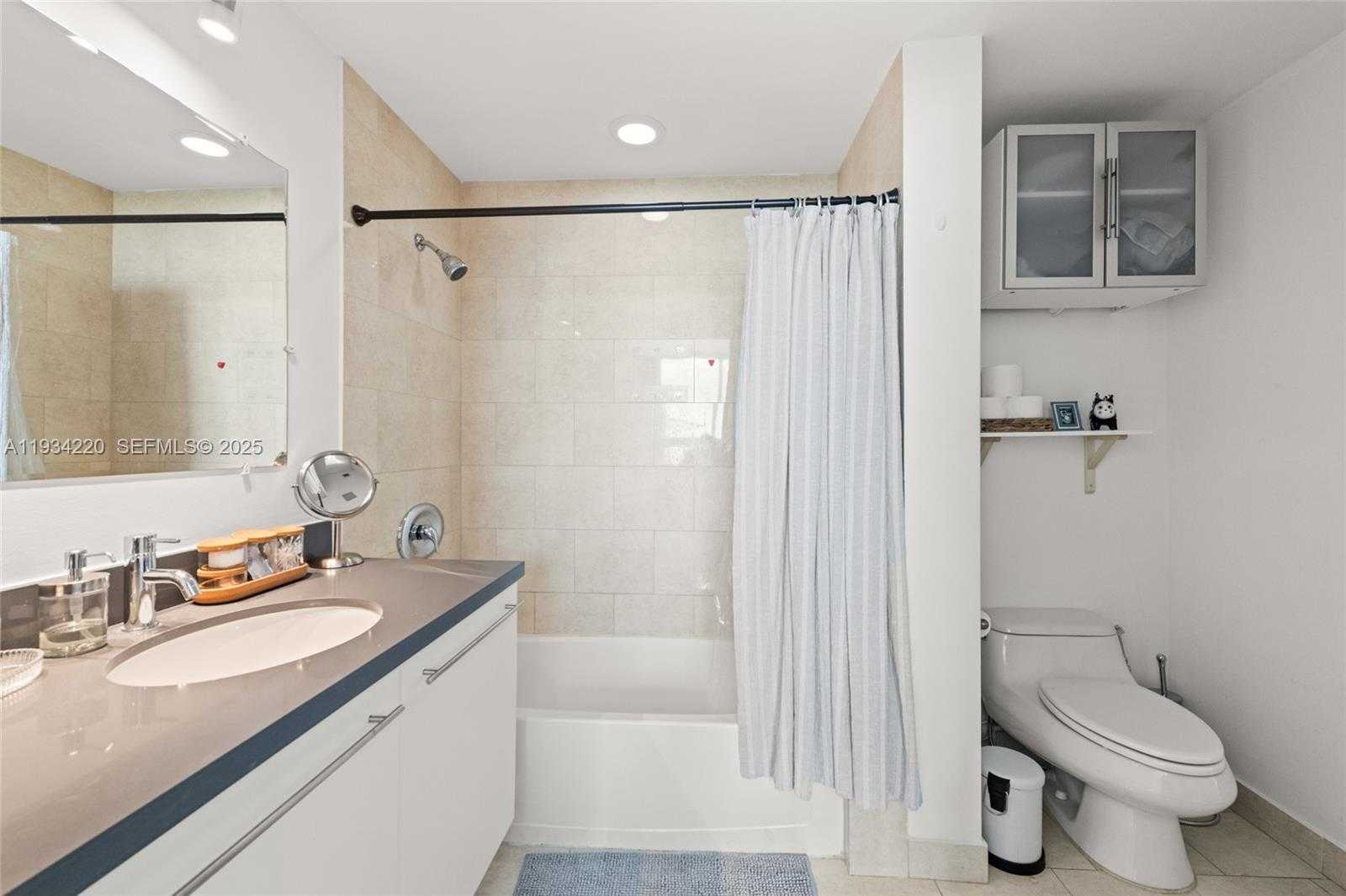 Small Image of 90 SOUTH WEST 3RD ST #2109, Miami Number 18