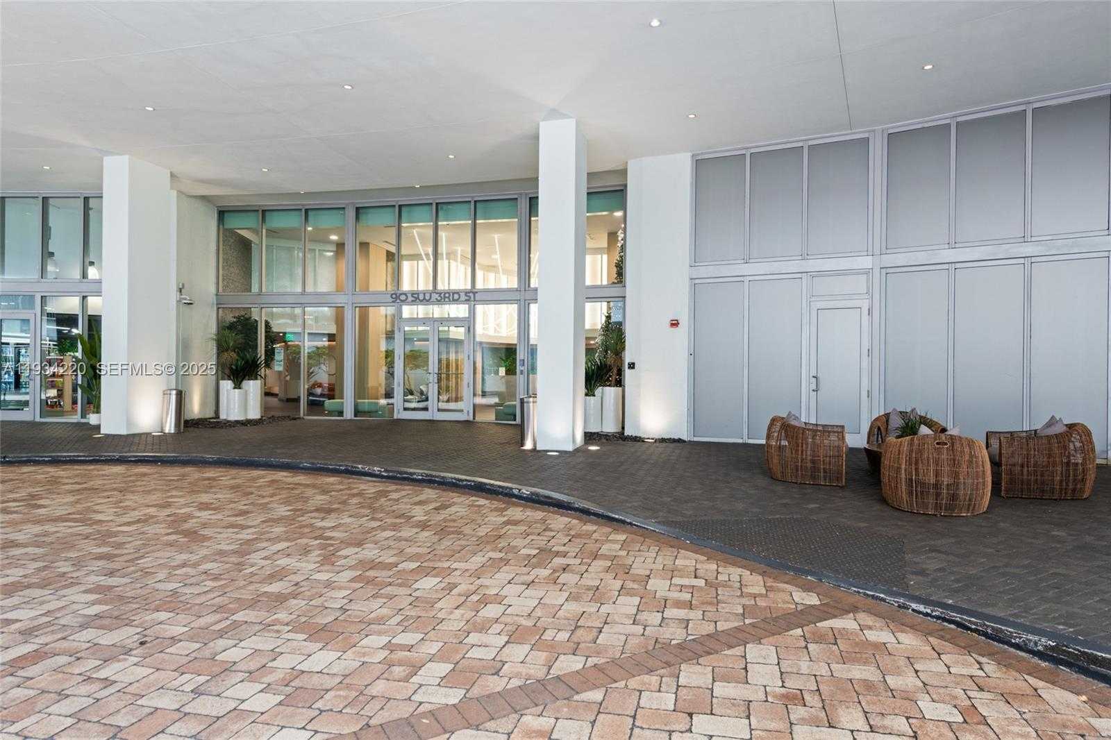 Small Image of 90 SOUTH WEST 3RD ST #2109, Miami Number 24