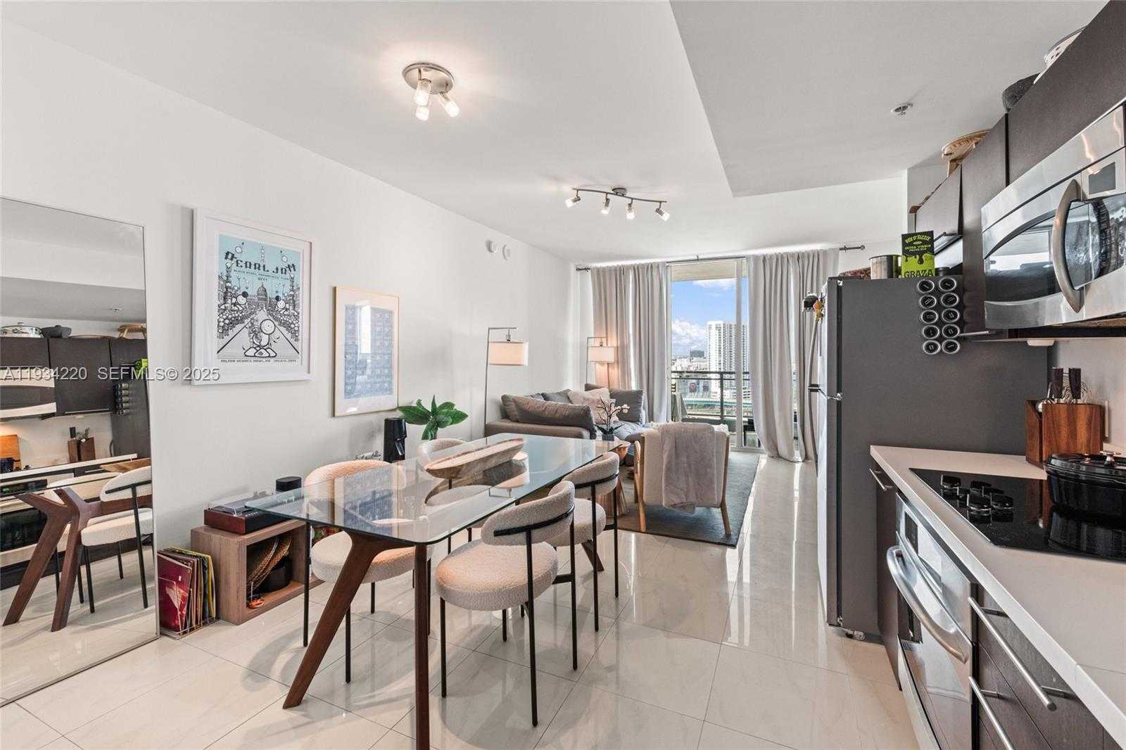 Small Image of 90 SOUTH WEST 3RD ST #2109, Miami Number 8