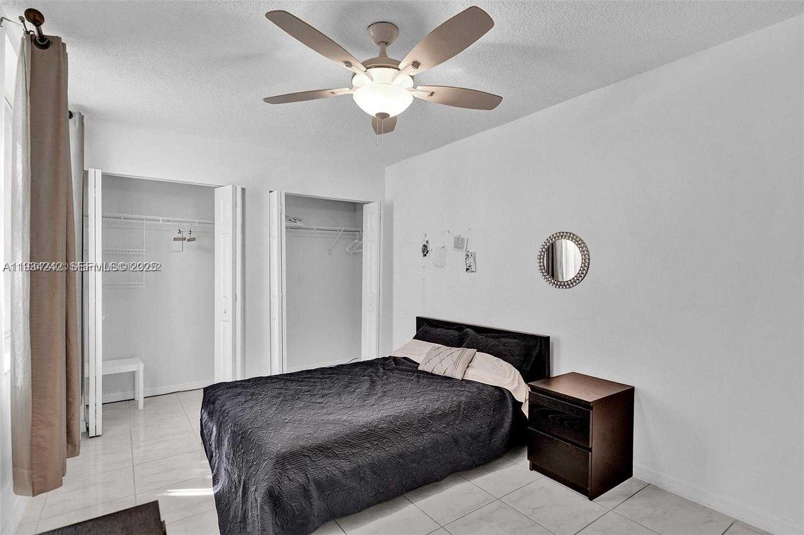 Small Image of 250 180TH DR #155, Sunny Isles Beach Number 15
