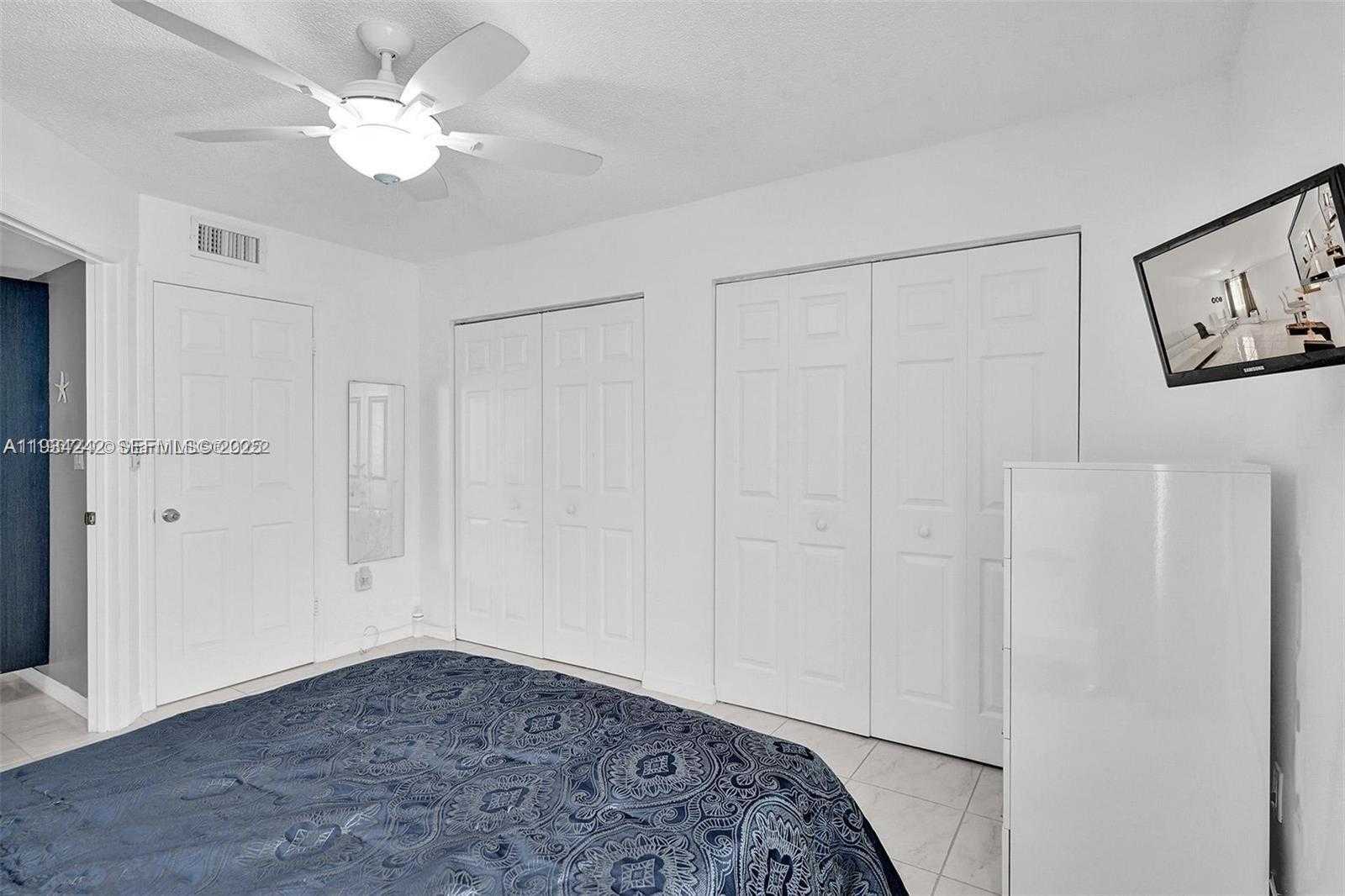 Small Image of 250 180TH DR #155, Sunny Isles Beach Number 23