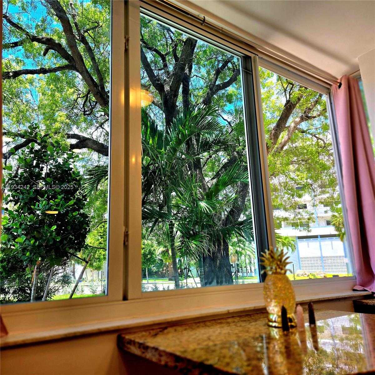 Small Image of 250 180TH DR #155, Sunny Isles Beach Number 26