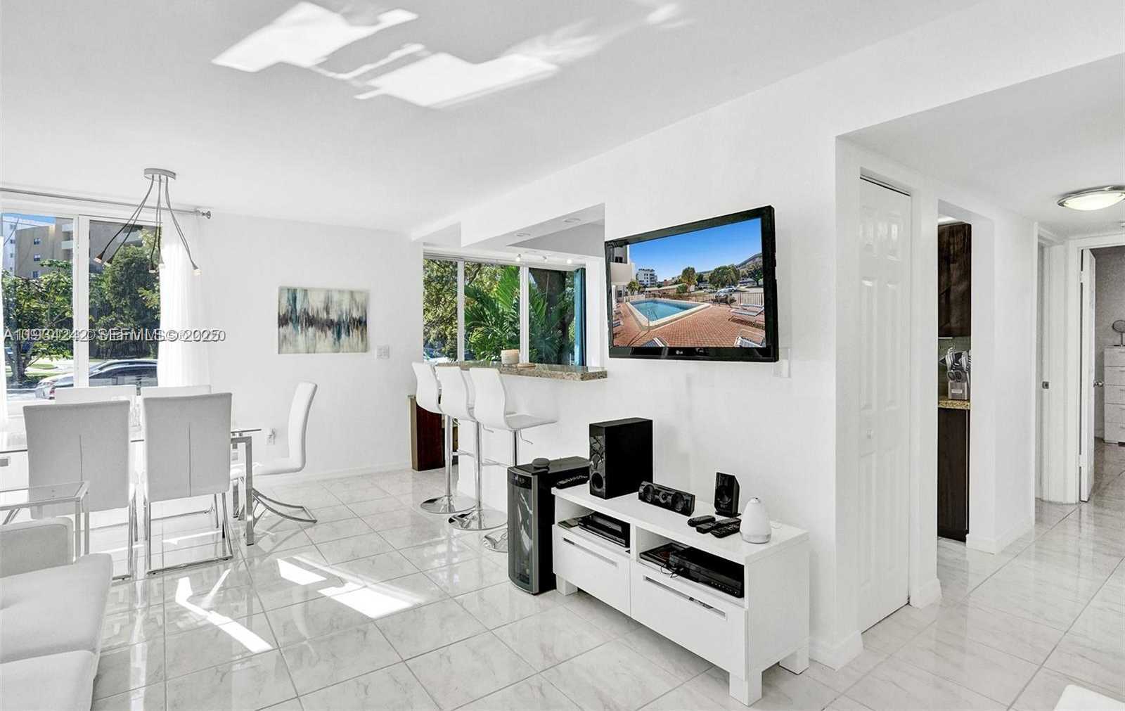 Small Image of 250 180TH DR #155, Sunny Isles Beach Number 30