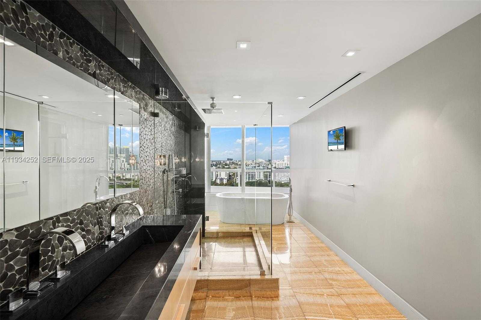 Small Image of 1643 BRICKELL AVE #2304, Miami Number 15