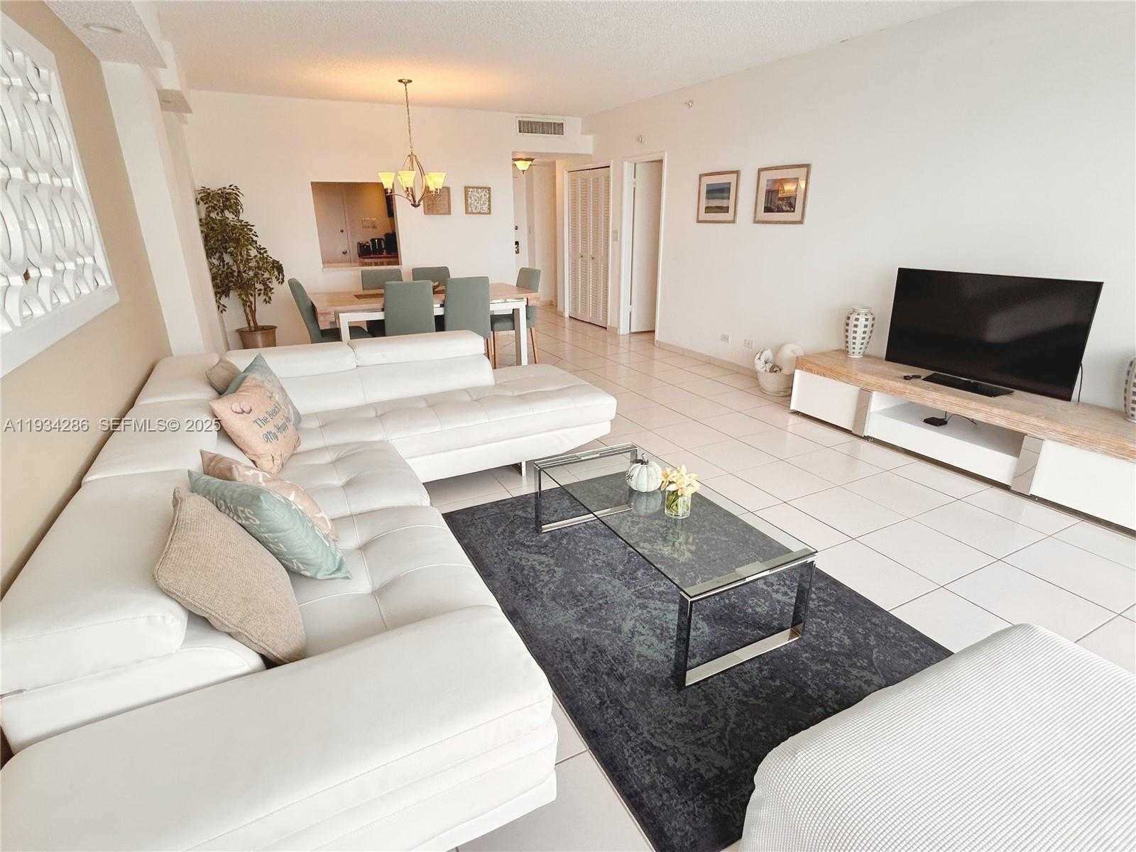 Small Image of 5601 COLLINS AVE #1019, Miami Beach Number 8