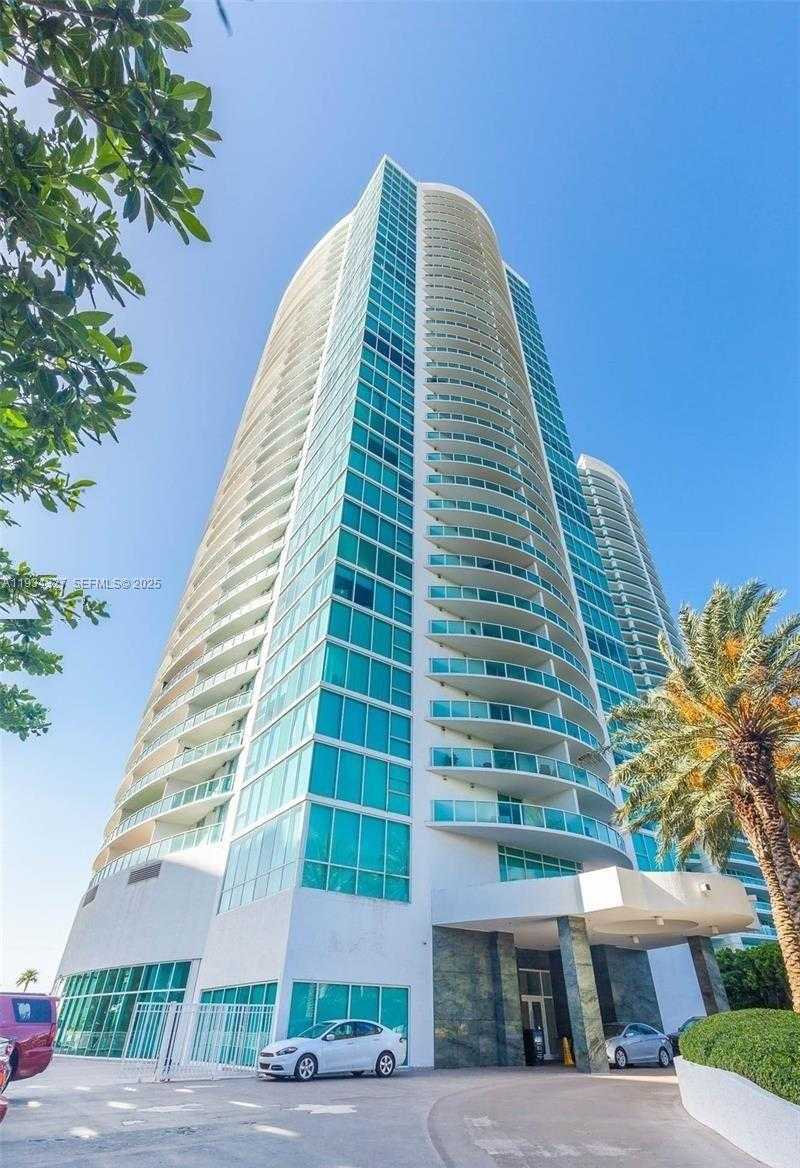 Small Image of 2101 BRICKELL AVE #2705, Miami Number 16