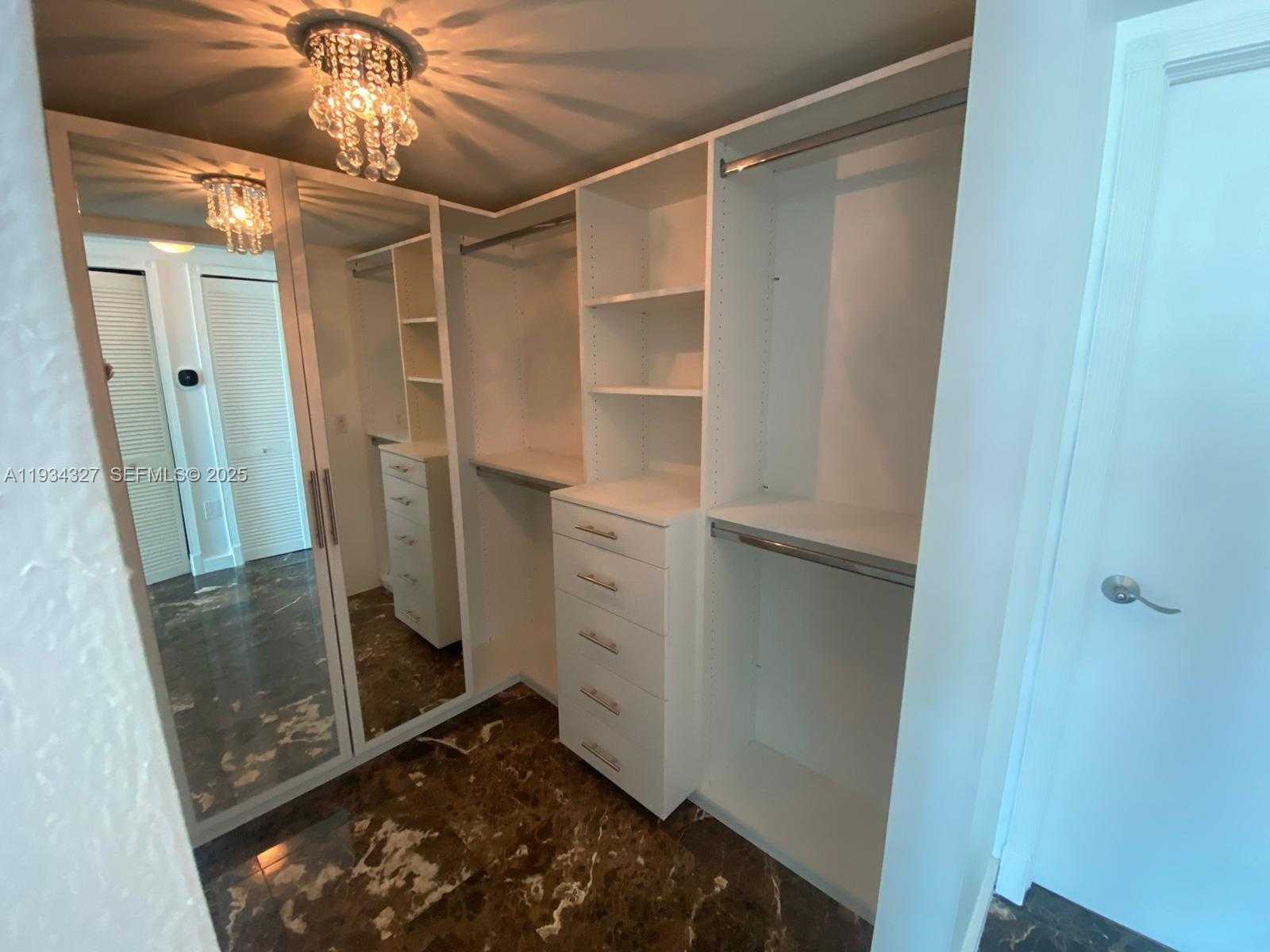 Small Image of 2101 BRICKELL AVE #2705, Miami Number 4