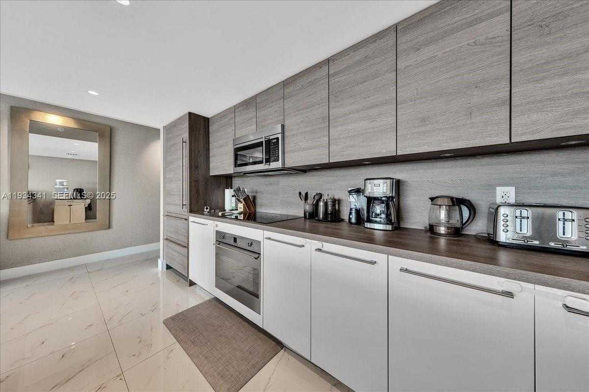 Small Image of 400 SUNNY ISLES BLVD #718, Sunny Isles Beach Number 12