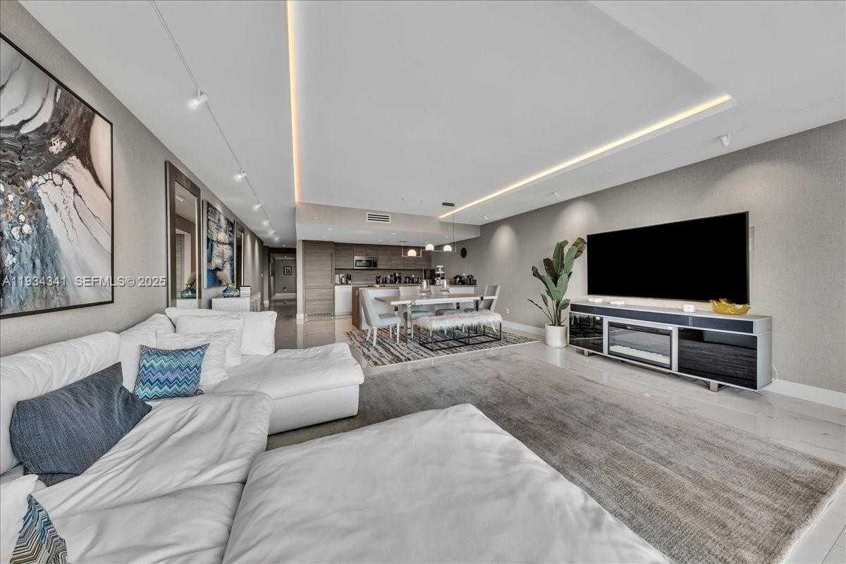 Small Image of 400 SUNNY ISLES BLVD #718, Sunny Isles Beach Number 18