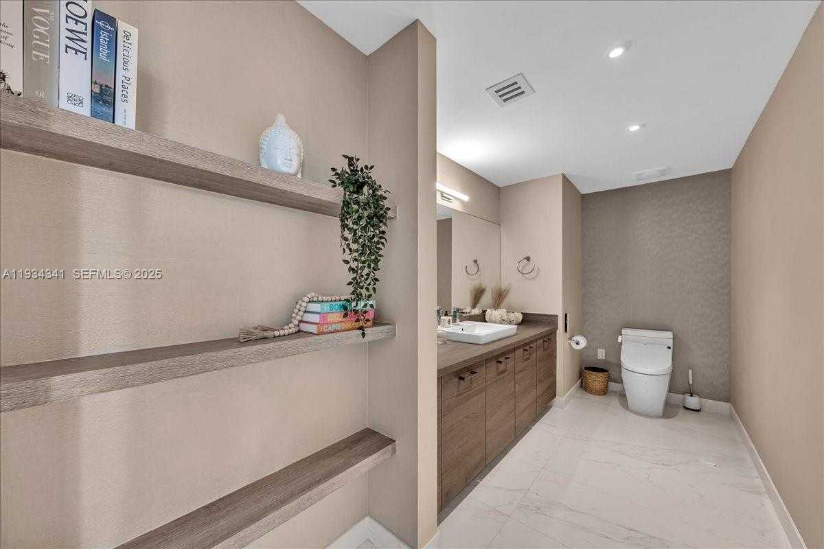 Small Image of 400 SUNNY ISLES BLVD #718, Sunny Isles Beach Number 7