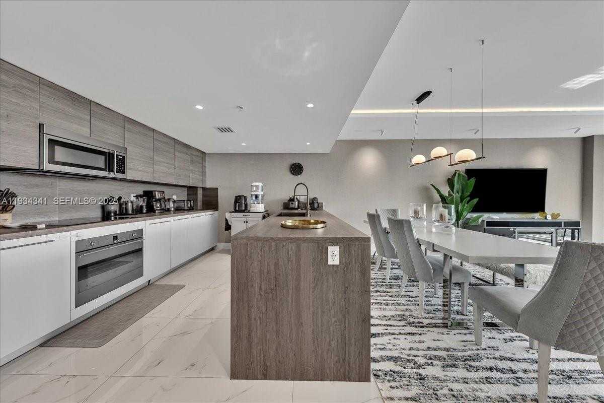 Small Image of 400 SUNNY ISLES BLVD #718, Sunny Isles Beach Number 9