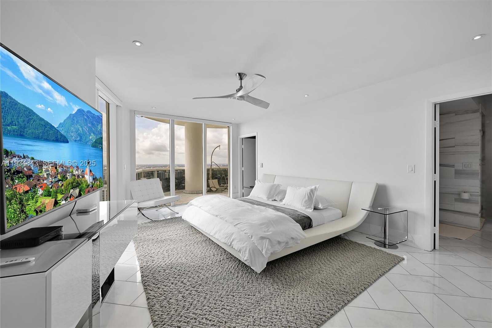 Small Image of 1850 SOUTH OCEAN DR #PH4405, Hallandale Beach Number 42