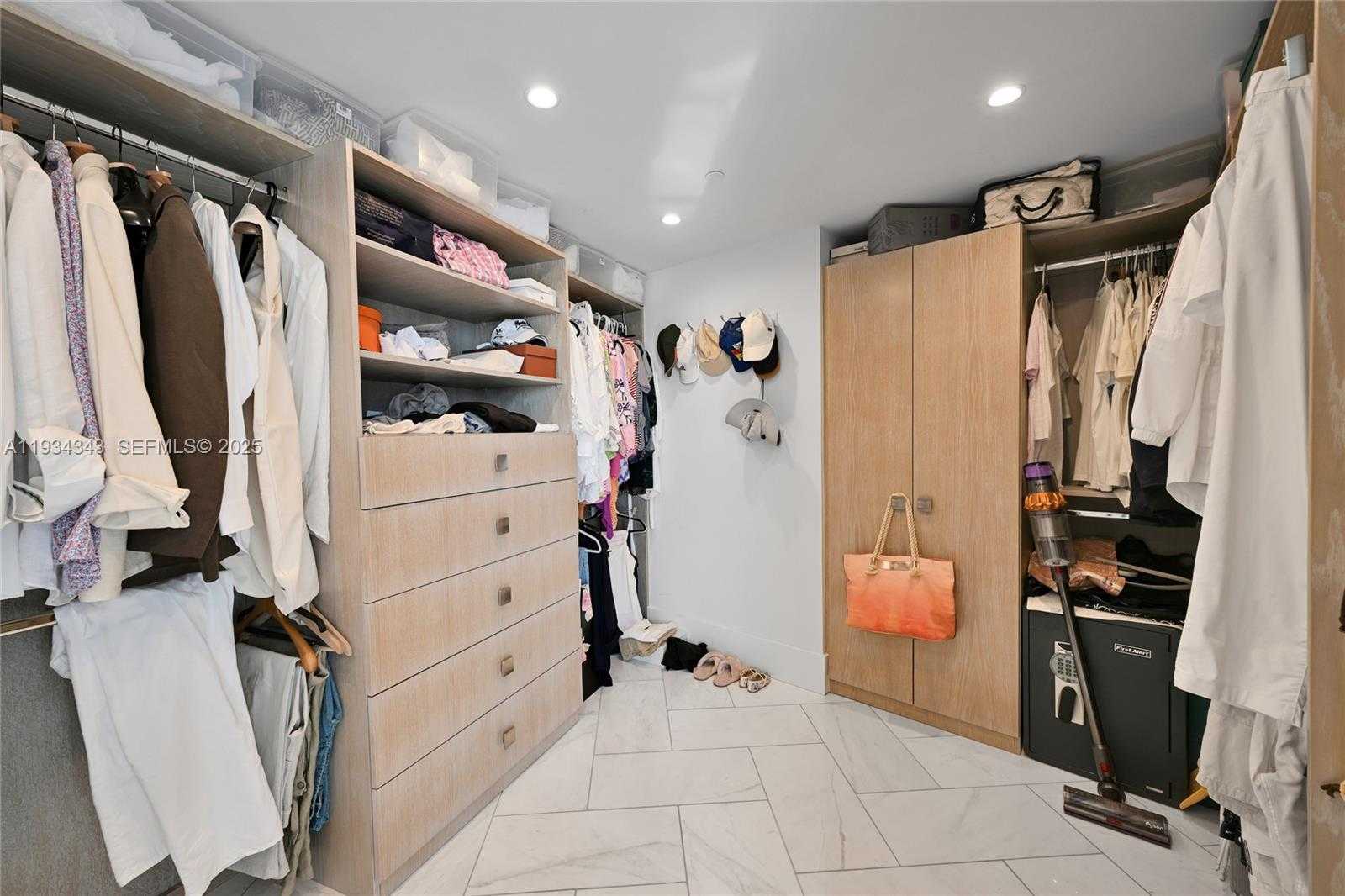 Small Image of 1850 SOUTH OCEAN DR #PH4405, Hallandale Beach Number 43