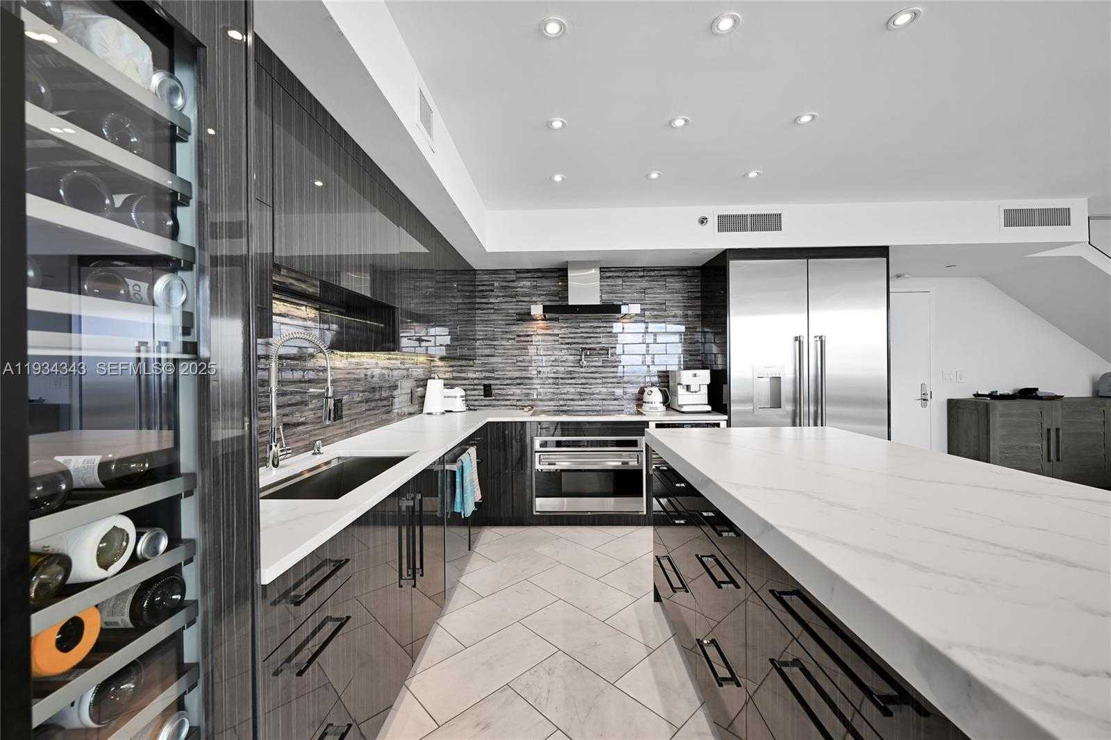 Small Image of 1850 SOUTH OCEAN DR #PH4405, Hallandale Beach Number 8