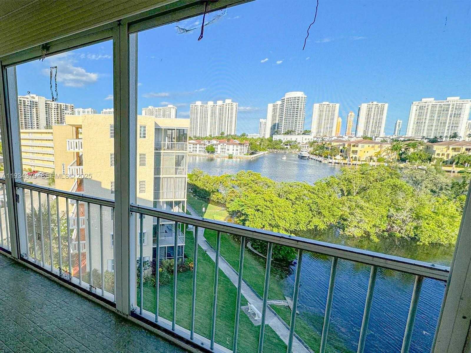 Small Image of 2930 POINT EAST DR #E601, Aventura Number 19