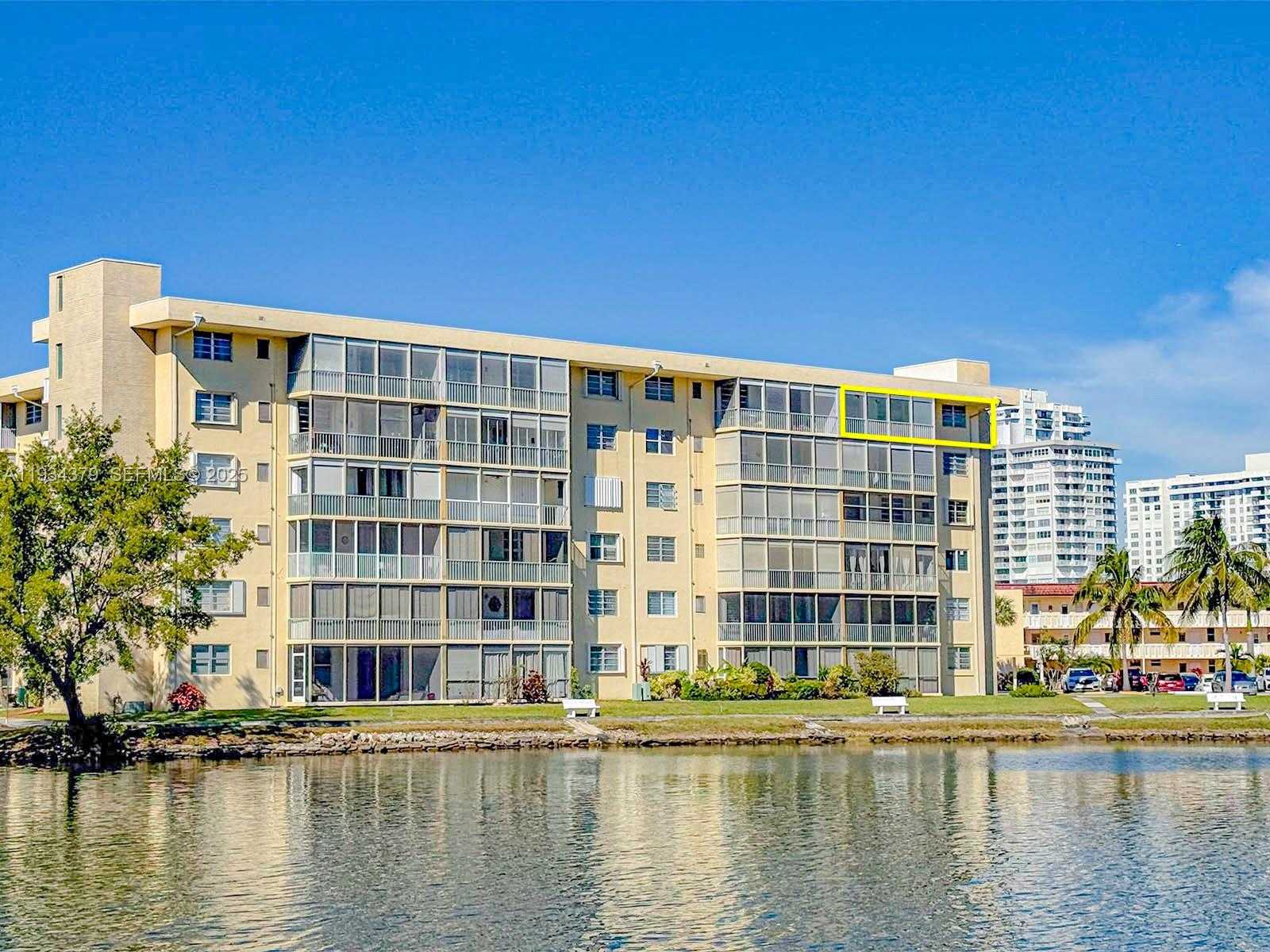 Small Image of 2930 POINT EAST DR #E601, Aventura Number 27