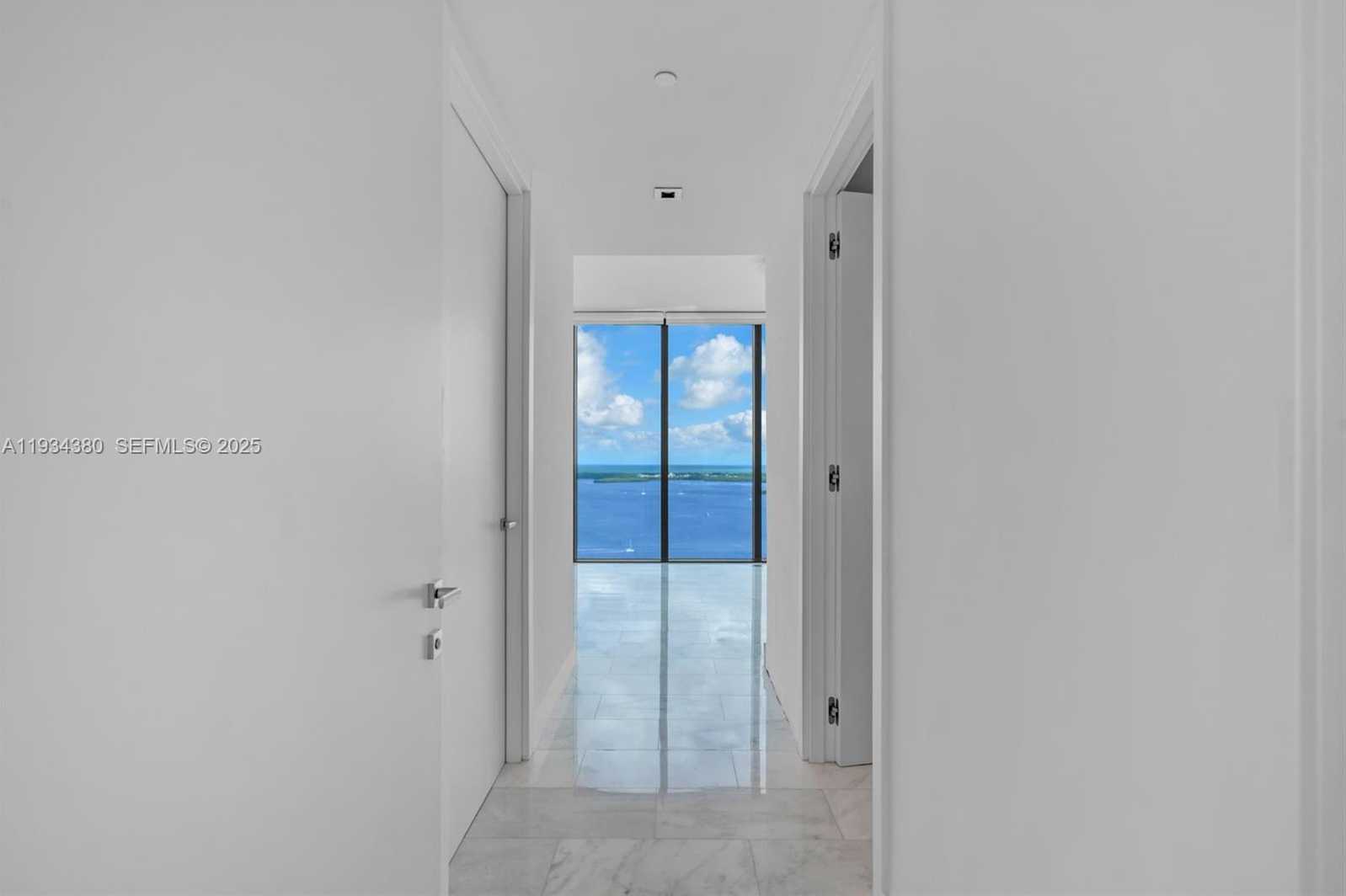 Small Image of 1451 BRICKELL AVE #3702, Miami Number 20