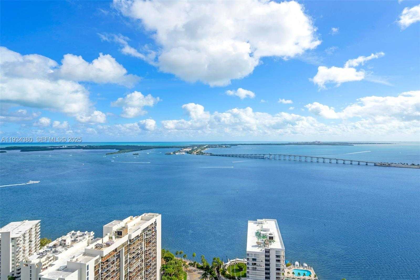 Small Image of 1451 BRICKELL AVE #3702, Miami Number 33