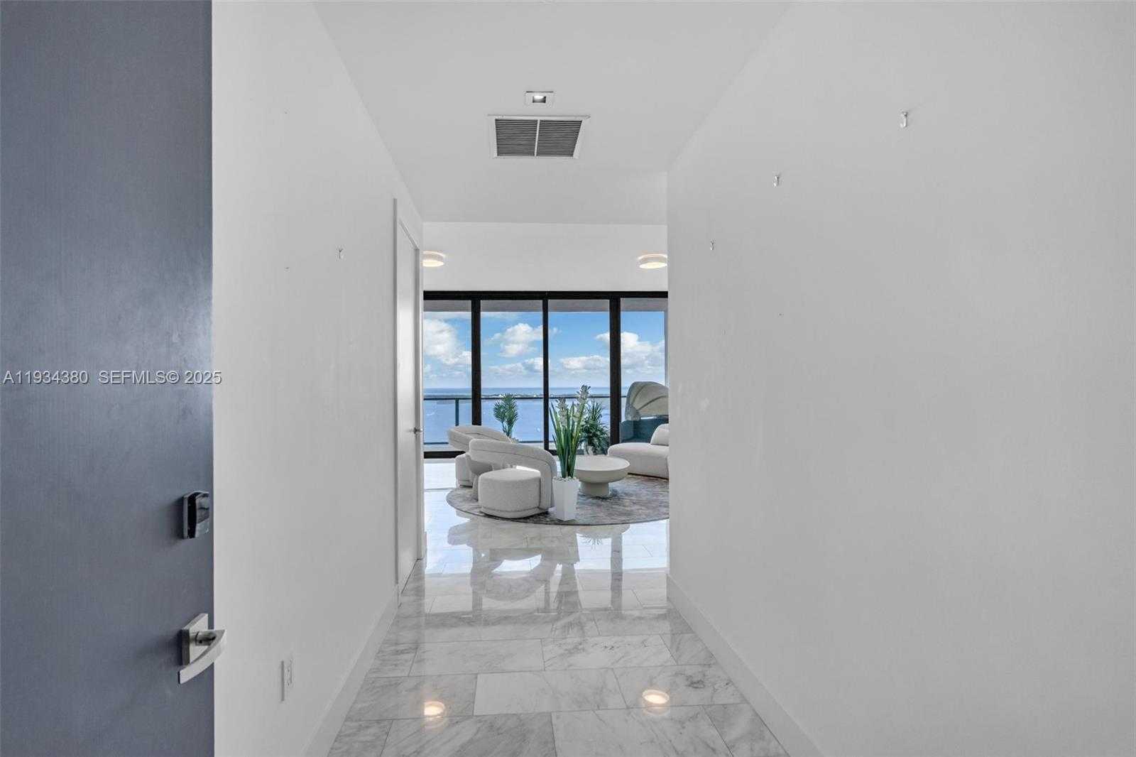 Small Image of 1451 BRICKELL AVE #3702, Miami Number 6
