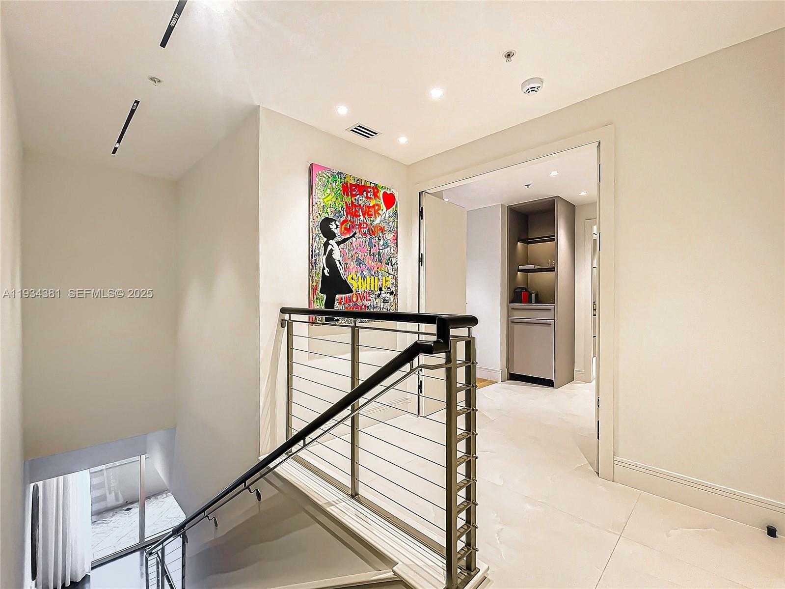 Small Image of 3501 NORTH OCEAN DR #V5, Hollywood Number 21