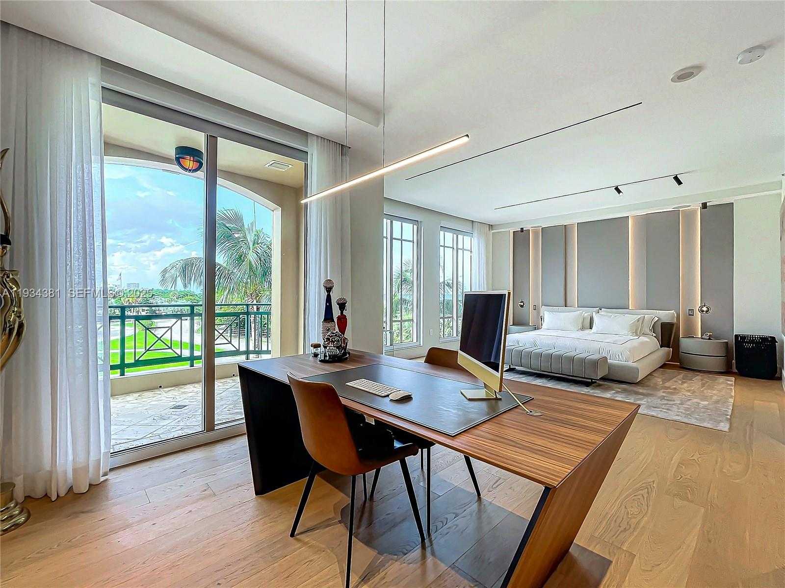 Small Image of 3501 NORTH OCEAN DR #V5, Hollywood Number 29