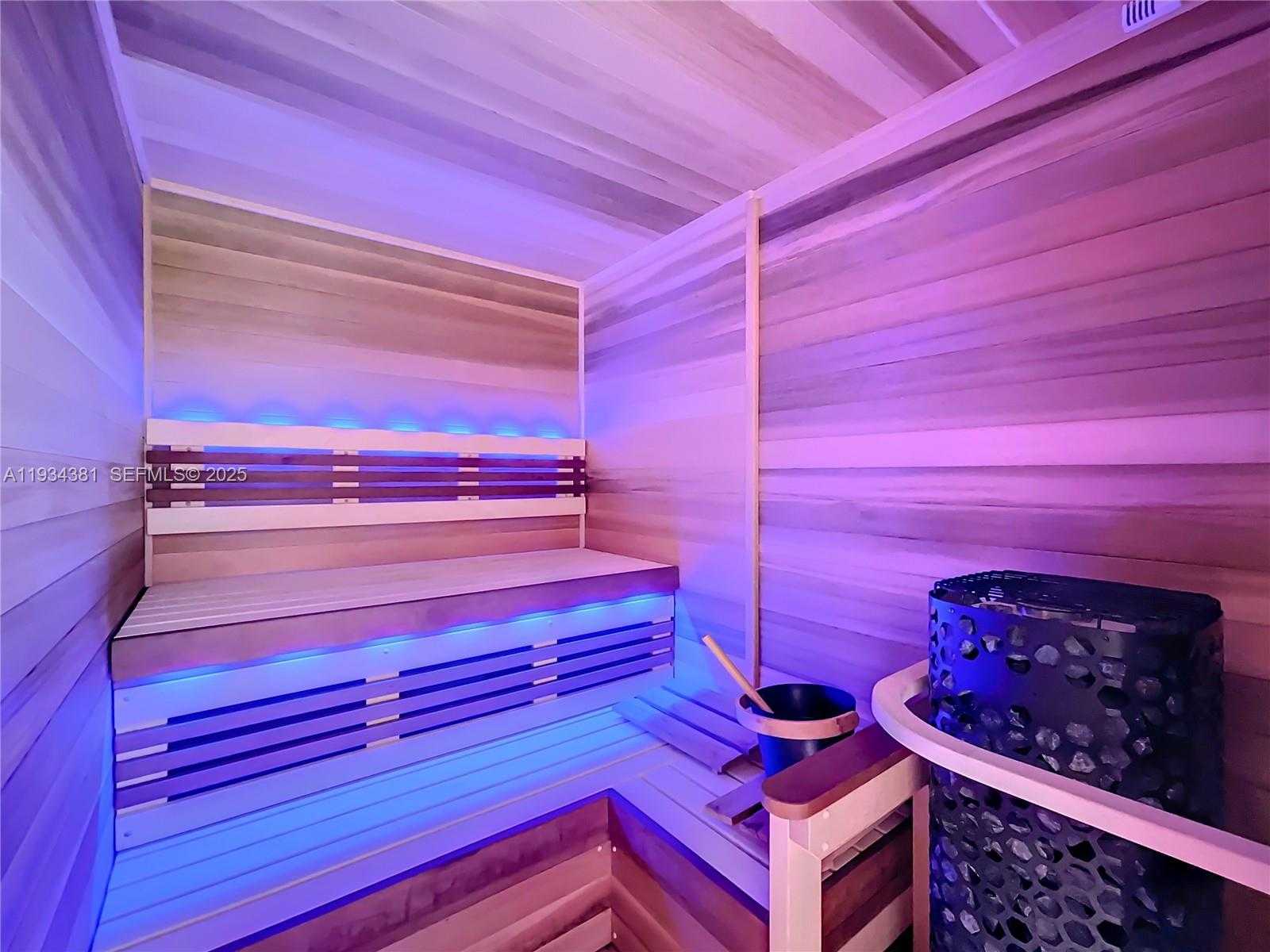 Small Image of 3501 NORTH OCEAN DR #V5, Hollywood Number 36