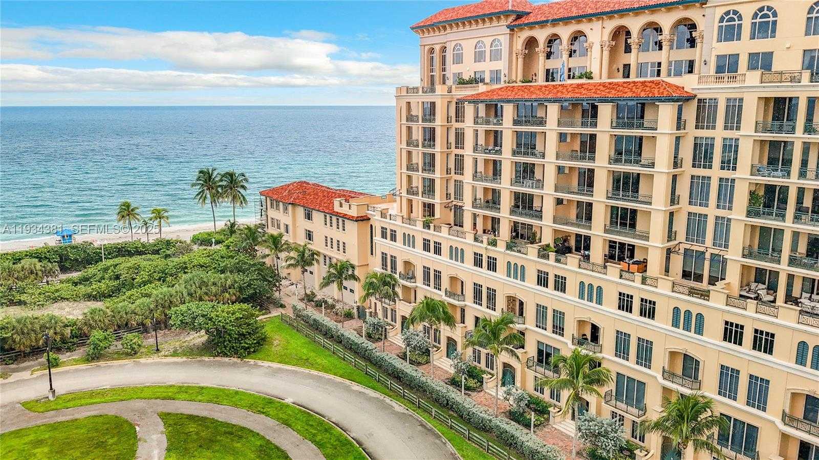 Small Image of 3501 NORTH OCEAN DR #V5, Hollywood Number 4