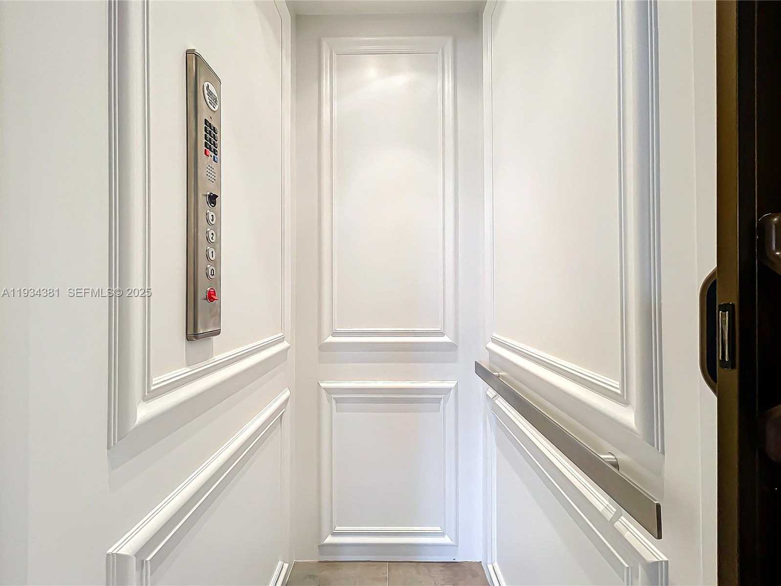 Small Image of 3501 NORTH OCEAN DR #V5, Hollywood Number 6