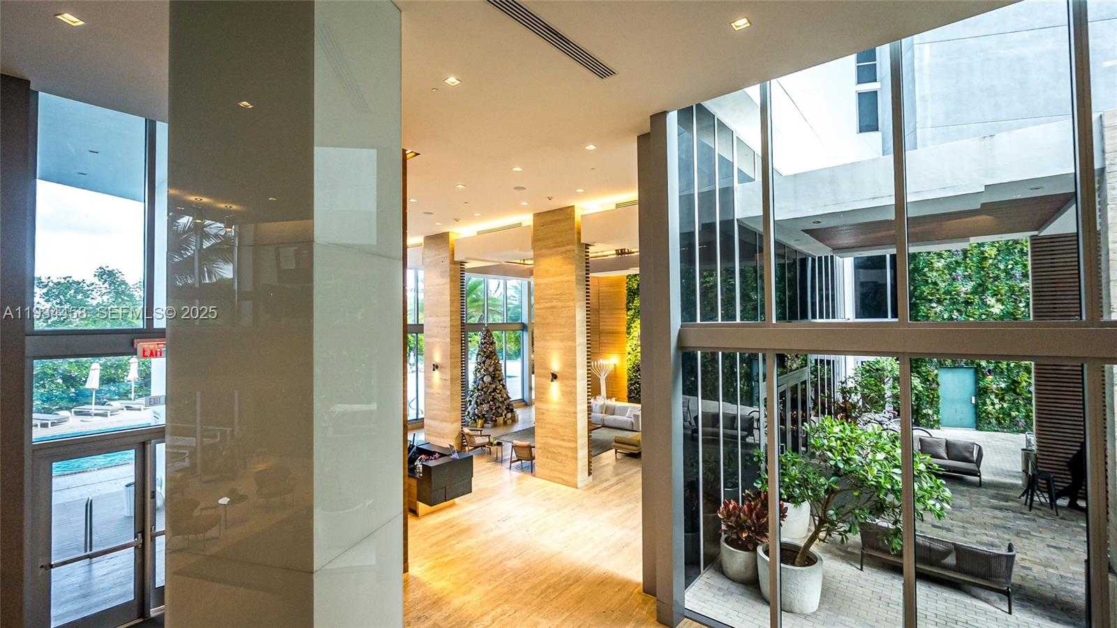 Imagen de Pequeño Objeto