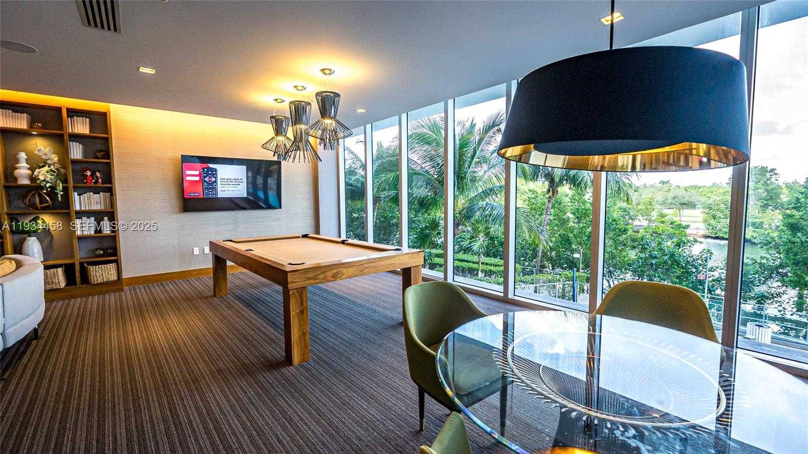 Imagen de Pequeño Objeto